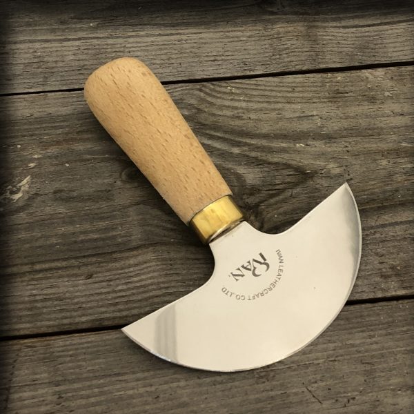 Halvmånekniv
